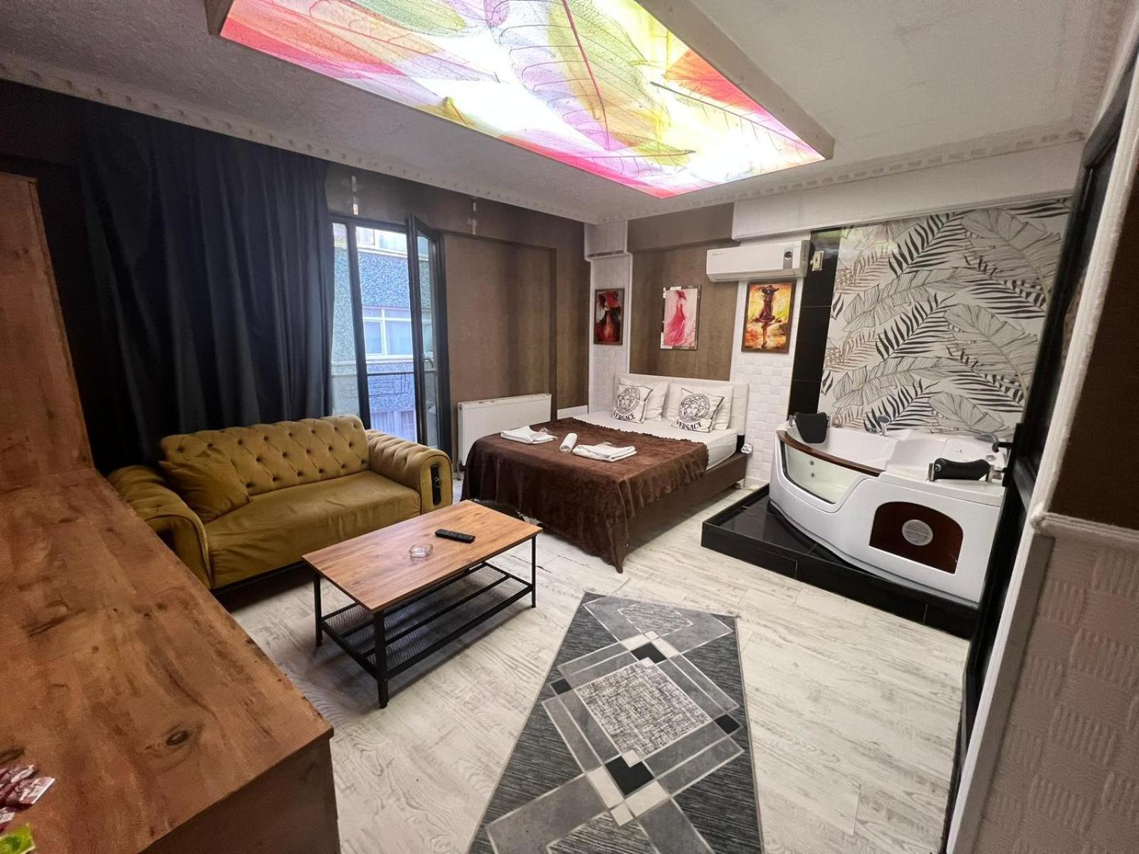 Royal Hotel Fatih Istanbul Exterior photo